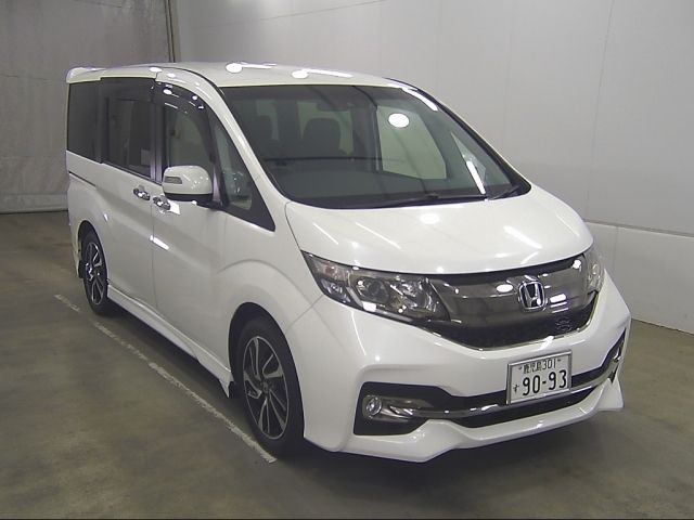 60281 Honda Step wagon RP3 2017 г. (Honda Kyushu)